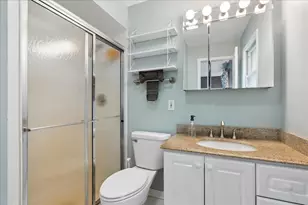 6121 Sands Rd, Crystal Lake, IL 60014 - Photo 17