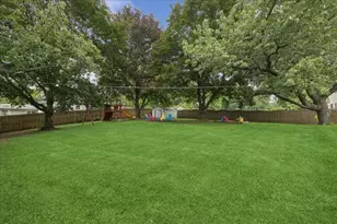 6121 Sands Rd, Crystal Lake, IL 60014 - Photo 19