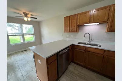358 Woodview Circle #B, Elgin, IL 60120 - Photo 7