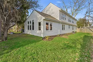 48 Birchwood Ave, Deerfield, IL 60015 - Photo 3