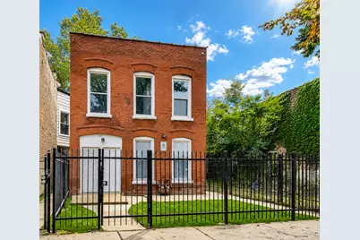 427 N Lawndale Avenue, Chicago, IL 60624 - Photo 1