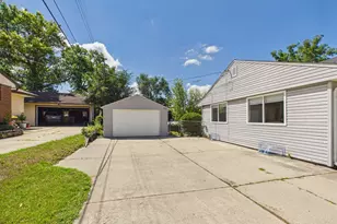 103 Skylark Dr, Rockford, IL 61107 - Photo 3