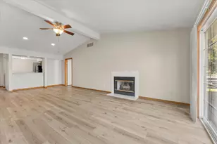 112 W Tomaras Ave, Savoy, IL 61874 - Photo 7