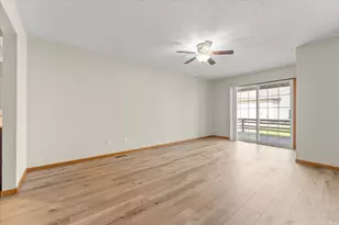 112 W Tomaras Ave, Savoy, IL 61874 - Photo 17