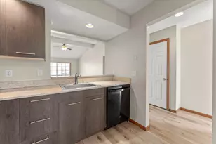 112 W Tomaras Ave, Savoy, IL 61874 - Photo 13