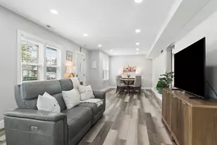 418 S Lake Terrace, Mundelein, IL 60060 - Photo 5