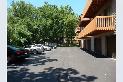 375 Woodridge Circle #F, South Elgin, IL 60177 - Photo 3