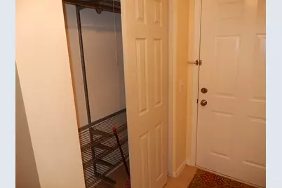 375 Woodridge Circle #F, South Elgin, IL 60177 - Photo 7