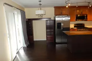 375 Woodridge Cir, South Elgin, IL 60177 - Photo 11
