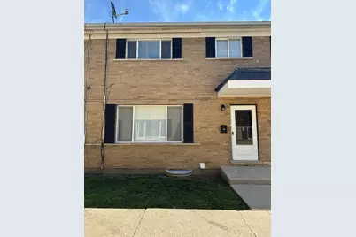 1721 E Roosevelt Road #2, Wheaton, IL 60187 - Photo 1