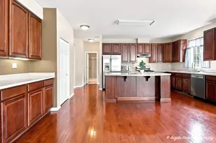 429 W Newbridge Ln, Round Lake, IL 60073 - Photo 15