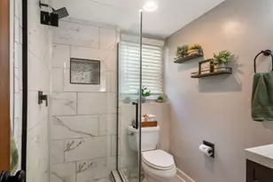 1340 Clyde Dr, Naperville, IL 60565 - Photo 13