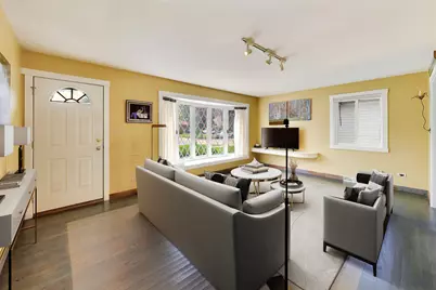 466 N Ridgeland Avenue, Elmhurst, IL 60126 - Photo 3