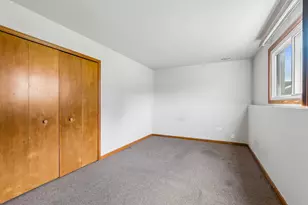 4404 Bretz Dr, Richton Park, IL 60471 - Photo 9