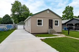 118 E Diller St, Pontiac, IL 61764 - Photo 41
