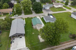 118 E Diller St, Pontiac, IL 61764 - Photo 37