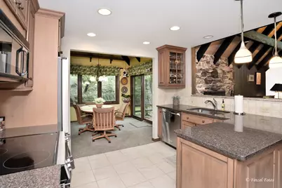 3810 N Oak Knoll Road, Crystal Lake, IL 60012 - Photo 9