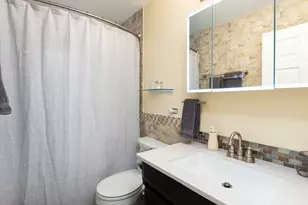 1515 Hill Ave, Wheaton, IL 60187 - Photo 9