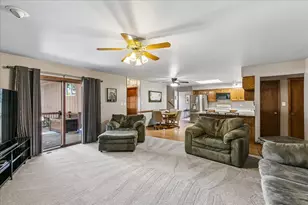 9860 Cambridge Dr, Mokena, IL 60448 - Photo 5