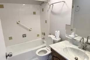 2211 S Stewart Ave, Lombard, IL 60148 - Photo 13