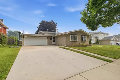 7928 Arcadia Street, Morton Grove, IL 60053 - Photo 3