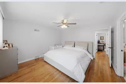 7928 Arcadia Street, Morton Grove, IL 60053 - Photo 25