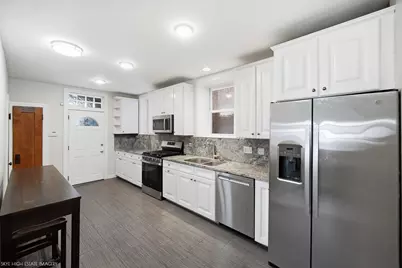 8215 S Evans Avenue, Chicago, IL 60619 - Photo 9