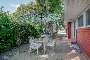 281 Diamond Head Dr, Des Plaines, IL 60018 - Photo 27