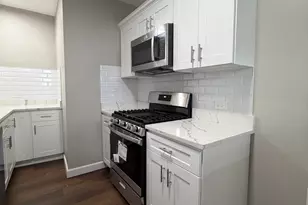 3245 Wisconsin Ave, Berwyn, IL 60402 - Photo 11