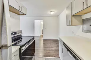 6000 N Winthrop Ave, Chicago, IL 60660 - Photo 11