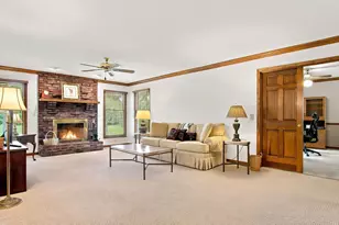 1419 Stevenson Dr, Libertyville, IL 60048 - Photo 9