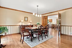 1419 Stevenson Dr, Libertyville, IL 60048 - Photo 3