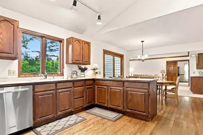 1419 Stevenson Drive, Libertyville, IL 60048 - Photo 5