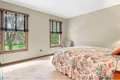 1419 Stevenson Drive, Libertyville, IL 60048 - Photo 19