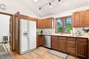 1419 Stevenson Dr, Libertyville, IL 60048 - Photo 7