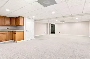 1419 Stevenson Dr, Libertyville, IL 60048 - Photo 27