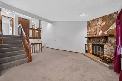 641 Amphitheater Drive #14, Rockford, IL 61107 - Photo 5