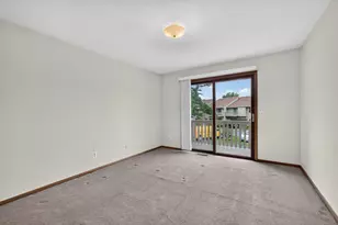 641 Amphitheater Dr, Rockford, IL 61107 - Photo 13