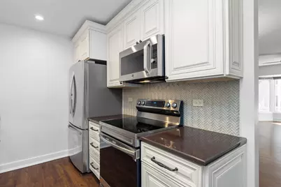2300 Windsor Mall Court #2E, Park Ridge, IL 60068 - Photo 11