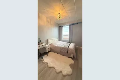 974 W 35th Place #508, Chicago, IL 60609 - Photo 9