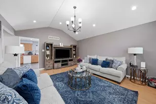 2902 Streitz Dr, Joliet, IL 60435 - Photo 5