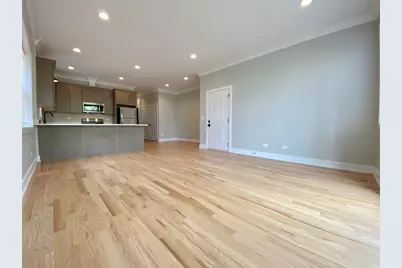 5667 W Higgins Avenue #1E, Chicago, IL 60630 - Photo 5