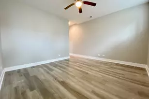 5667 W Higgins Ave, Chicago, IL 60630 - Photo 17