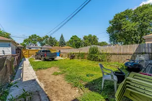 7008 S Oakley Ave, Chicago, IL 60636 - Photo 23