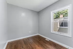 7008 S Oakley Ave, Chicago, IL 60636 - Photo 11