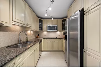 200 E Delaware Place #7D, Chicago, IL 60611 - Photo 13