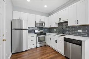 2456 W Eastwood Ave, Chicago, IL 60625 - Photo 13