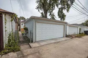 8634 S Laflin St, Chicago, IL 60620 - Photo 29