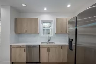 8634 S Laflin St, Chicago, IL 60620 - Photo 7