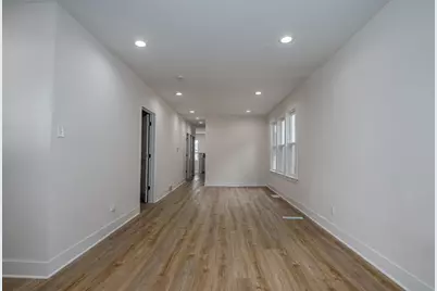 8634 S Laflin Street, Chicago, IL 60620 - Photo 5